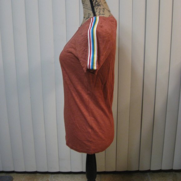 NWT Express red rainbow tee top shirt XS - Picture 3 of 6